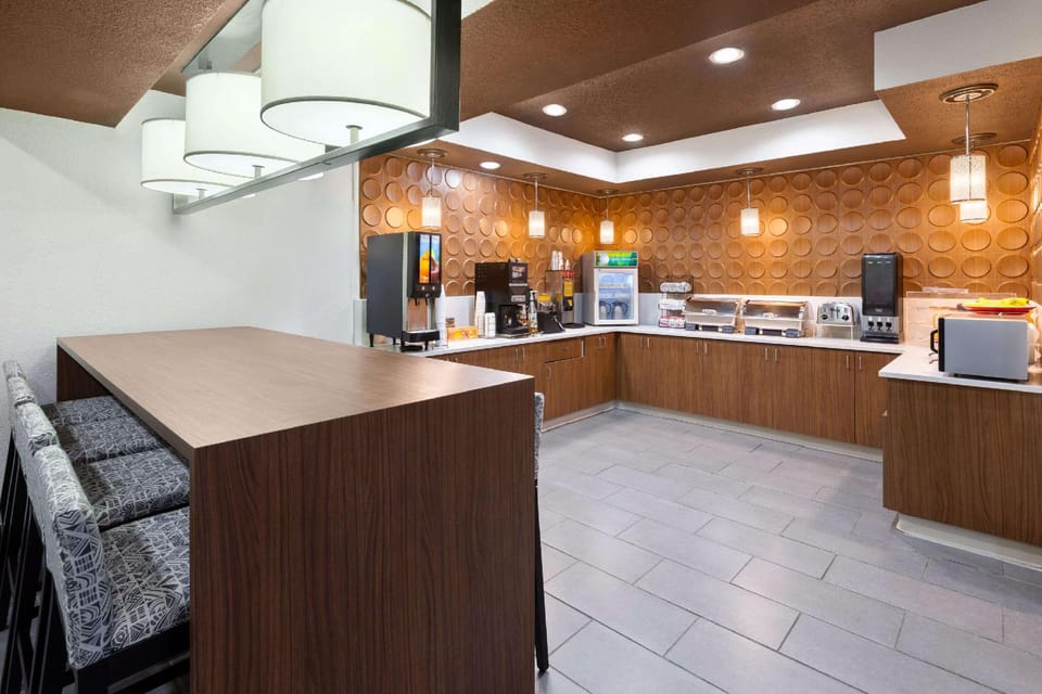 Wingate by Wyndham Marion Hotel in Ohio