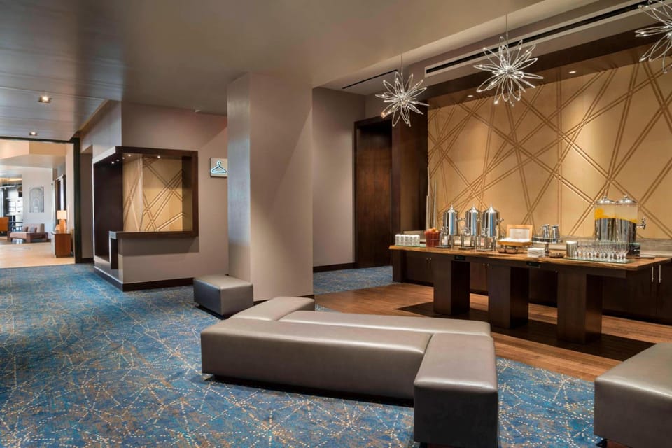 Buffalo Marriott at LECOM HARBORCENTER Hotel in Buffalo