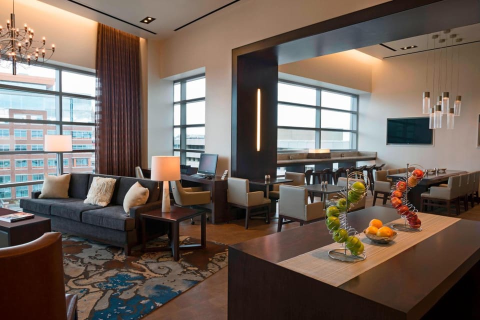 Buffalo Marriott at LECOM HARBORCENTER Hotel in Buffalo