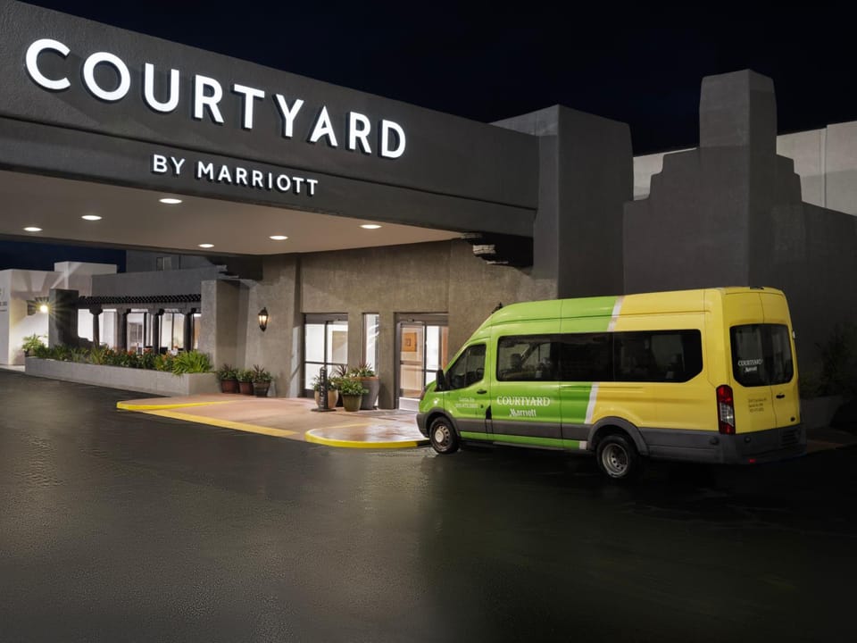 Courtyard by Marriott Santa Fe Hotel in Agua Fria