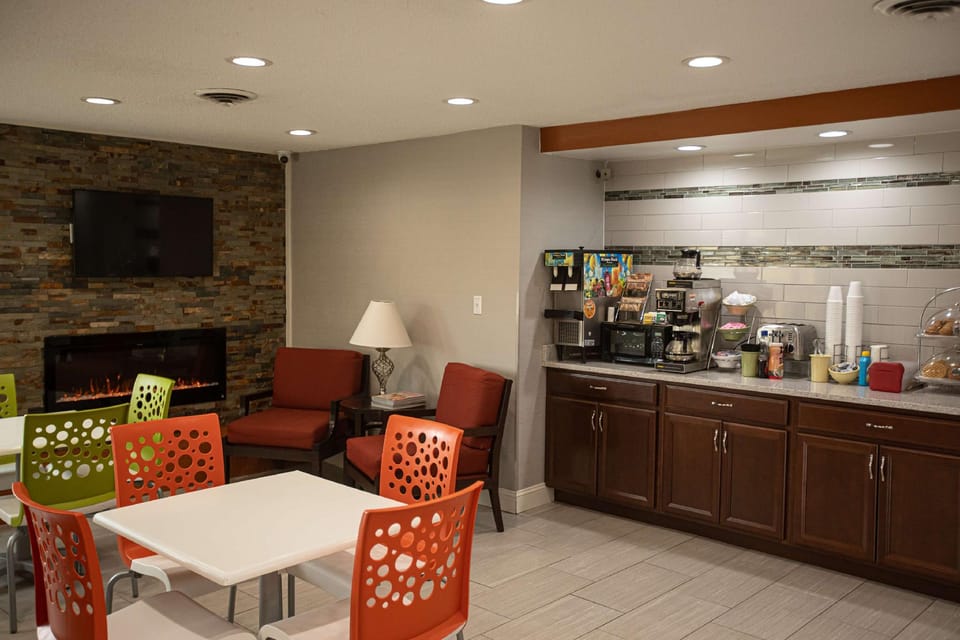 Knights Inn - Mount Airy, NC Motel in Mount Airy