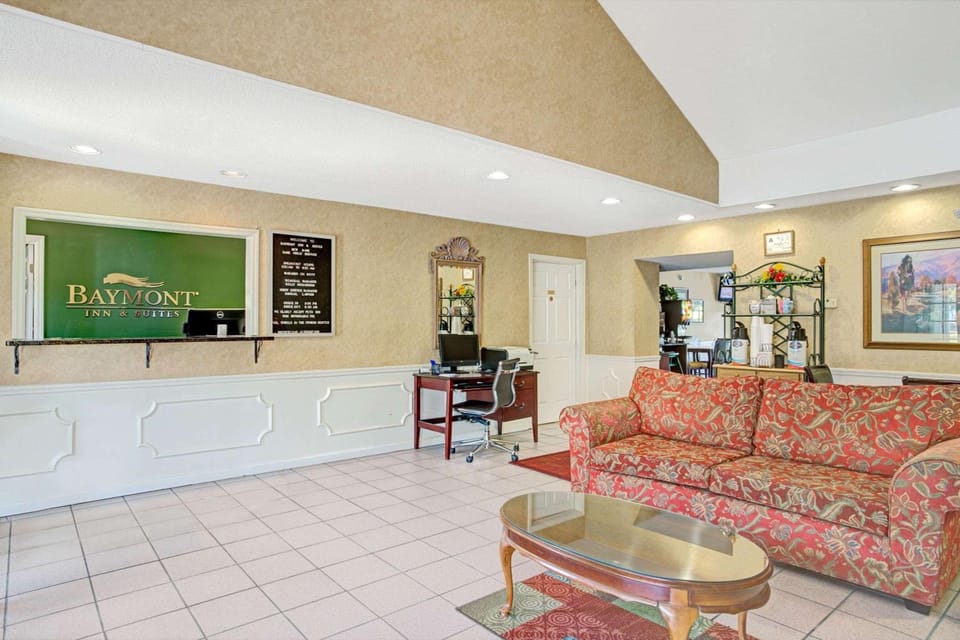 Baymont by Wyndham Smithfield Hotel in North Carolina