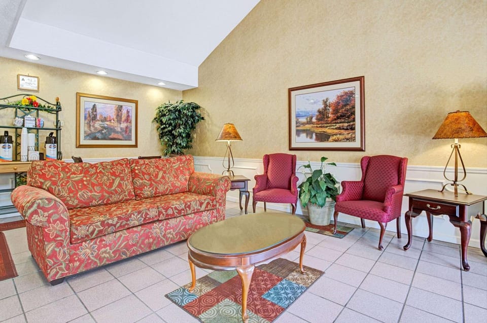 Baymont by Wyndham Smithfield Hotel in North Carolina