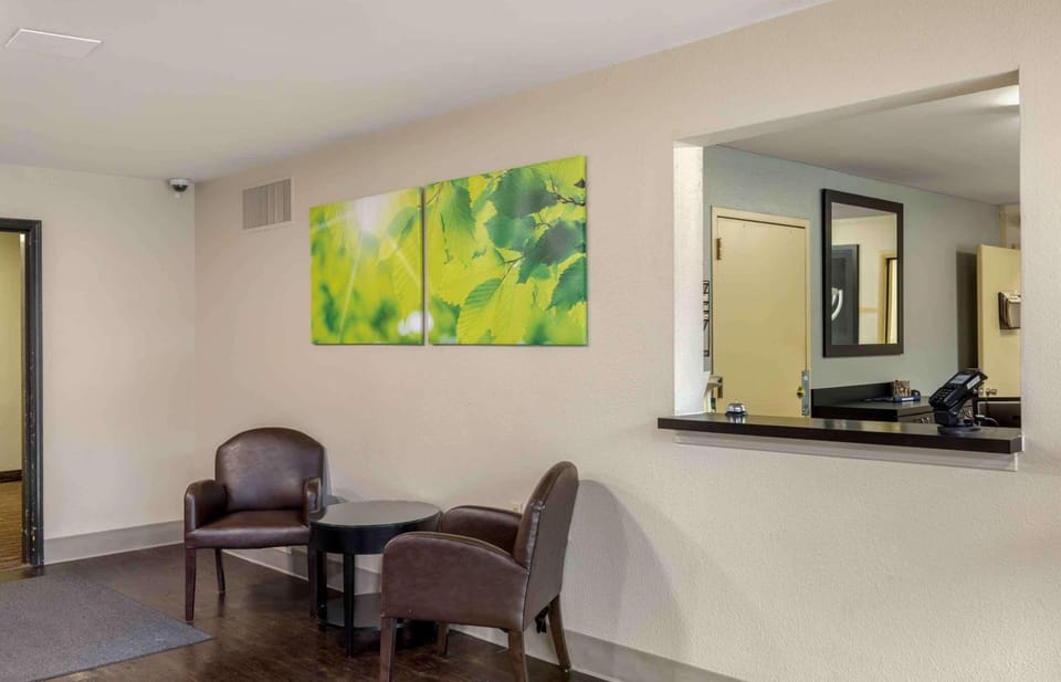 Extended Stay America Suites - Omaha - West Hotel in Omaha