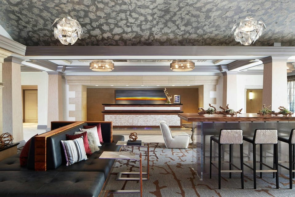 Rochester Airport Marriott Hotel in Greece