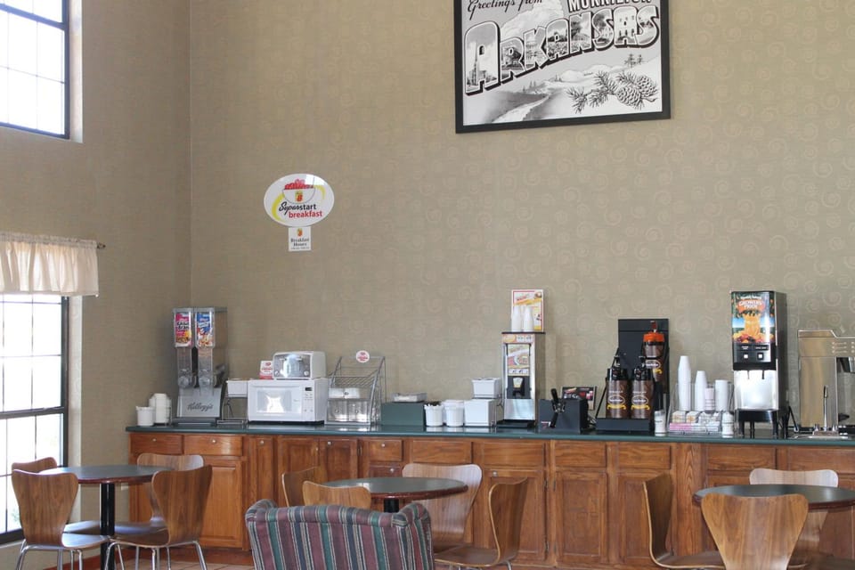 Super 8 By Wyndham Morrilton Hotel in Arkansas