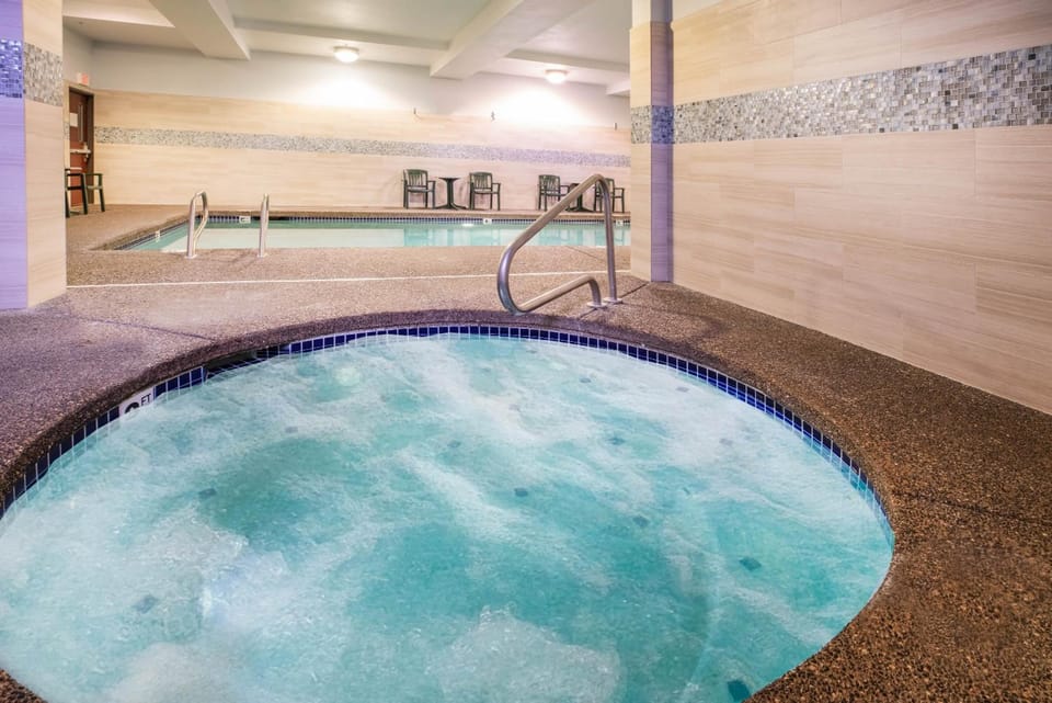 La Quinta Inn & Suites by Wyndham Portland Airport Hotel in Parkrose