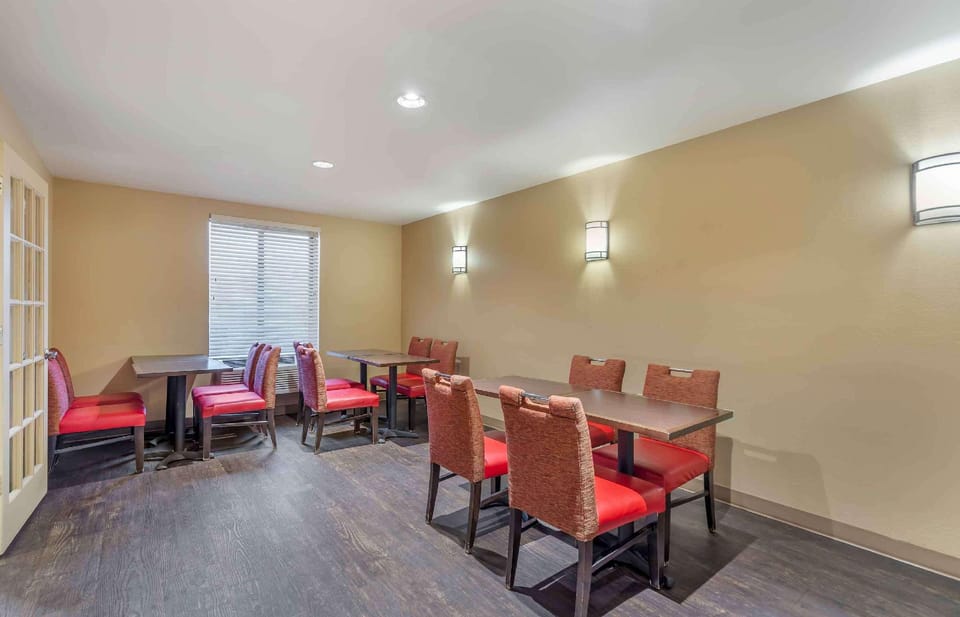 Extended Stay America Suites - Chicago - Lombard - Yorktown Center Hotel in Lombard