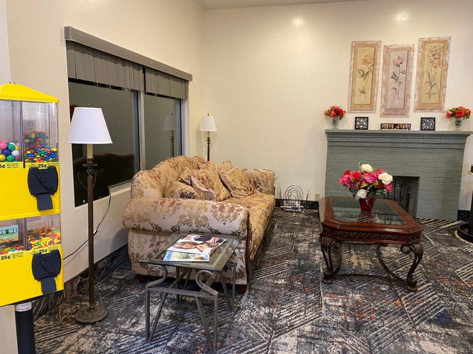 Knights Inn and Suites Dublin Motel in Claytor Lake