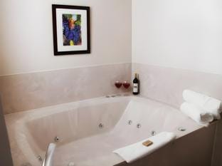 Wine Country Inn Inn in Jacksonville