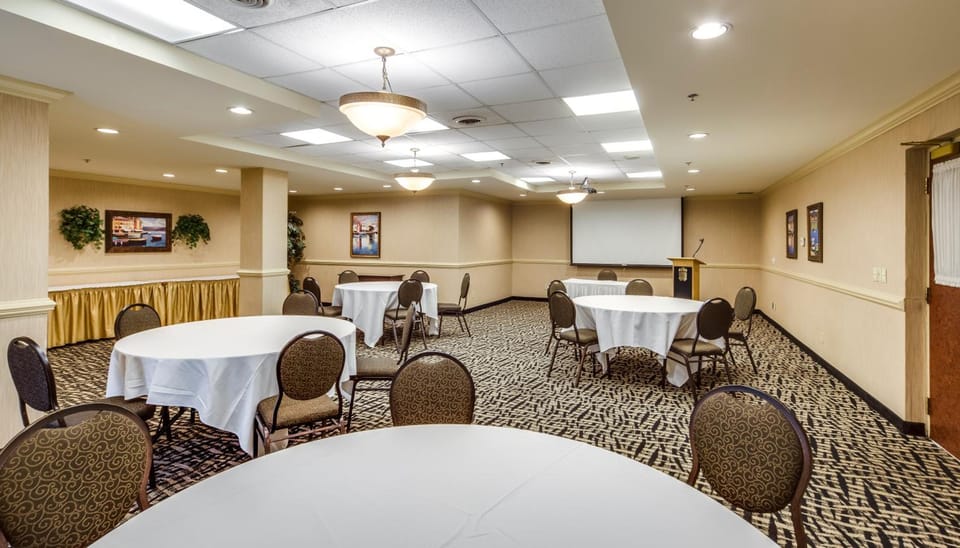 Banquet hall