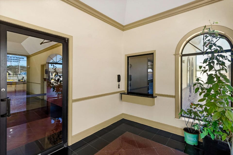 Quality Inn Hotel in Bay City