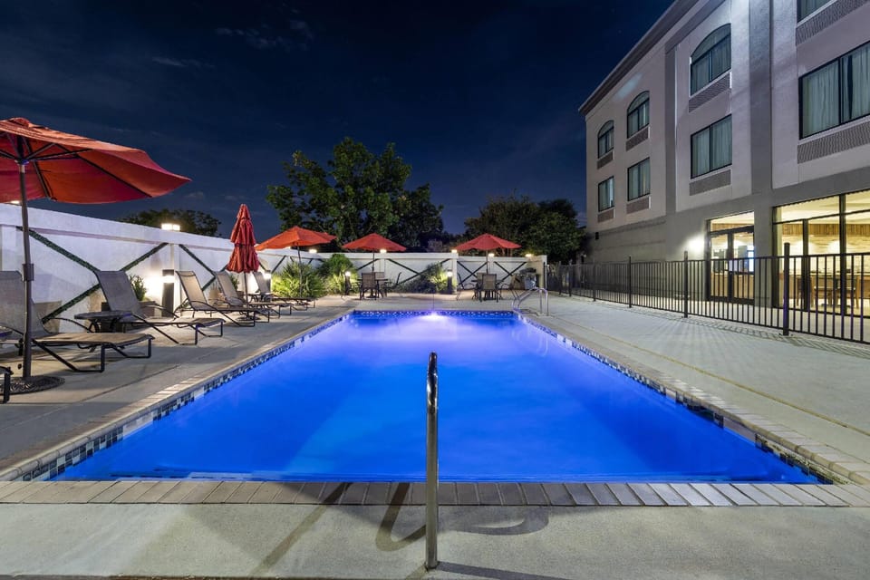 Wingate by Wyndham Round Rock Hotel & Conference Center Hotel in Round Rock