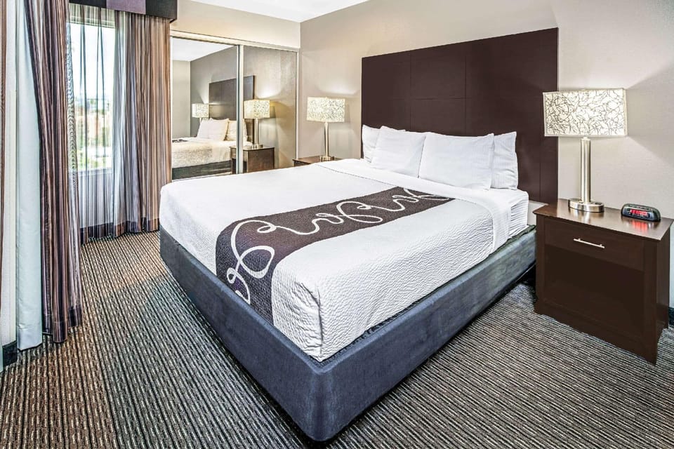 Suite room