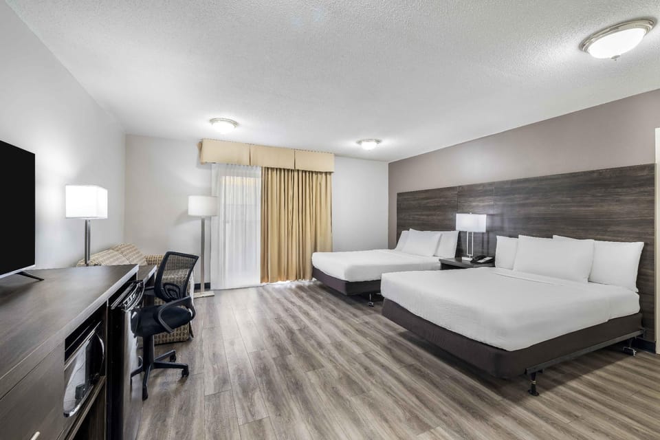 Guestroom