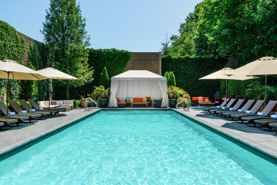 Swimming pool