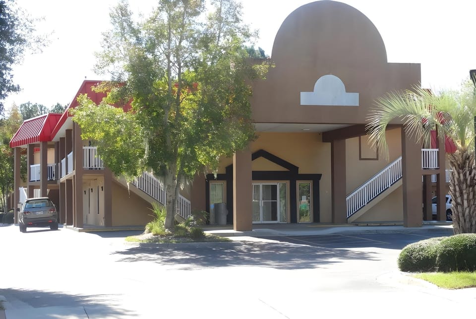 Days Inn by Wyndham Ridgeland South Carolina Hotel in Jasper County