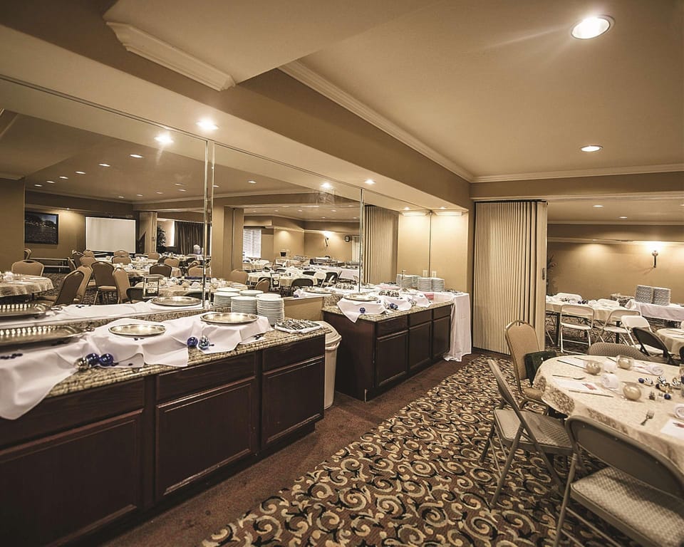 La Quinta Inn & Suites by Wyndham Marble Falls Hotel in Marble Falls