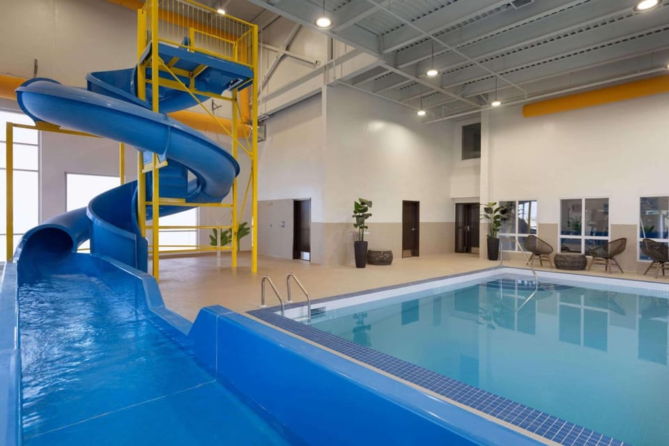 Microtel Inn & Suites by Wyndham Bonnyville Hotel in Bonnyville