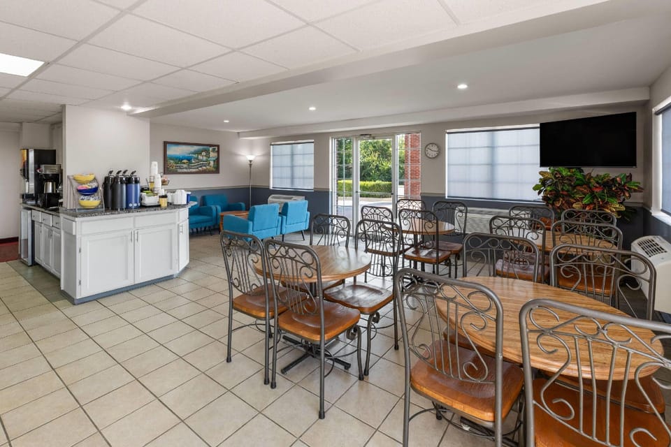 Days Inn by Wyndham Mountain Home Hotel in Mountain Home