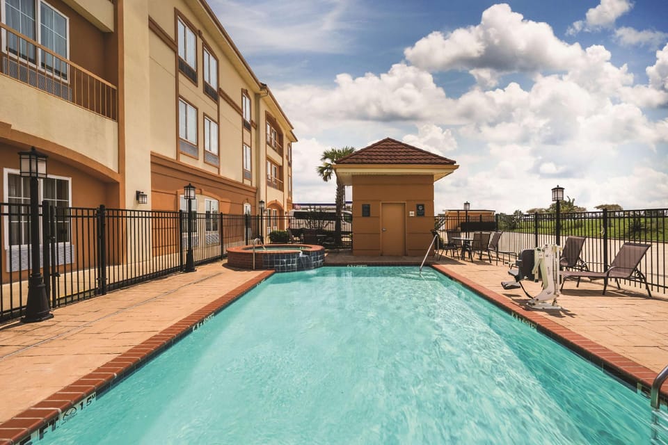 Spark by Hilton Brandon Hotel in Mississippi
