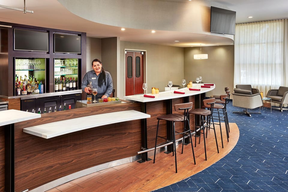 Courtyard by Marriott Vallejo Napa Valley Hotel in Vallejo