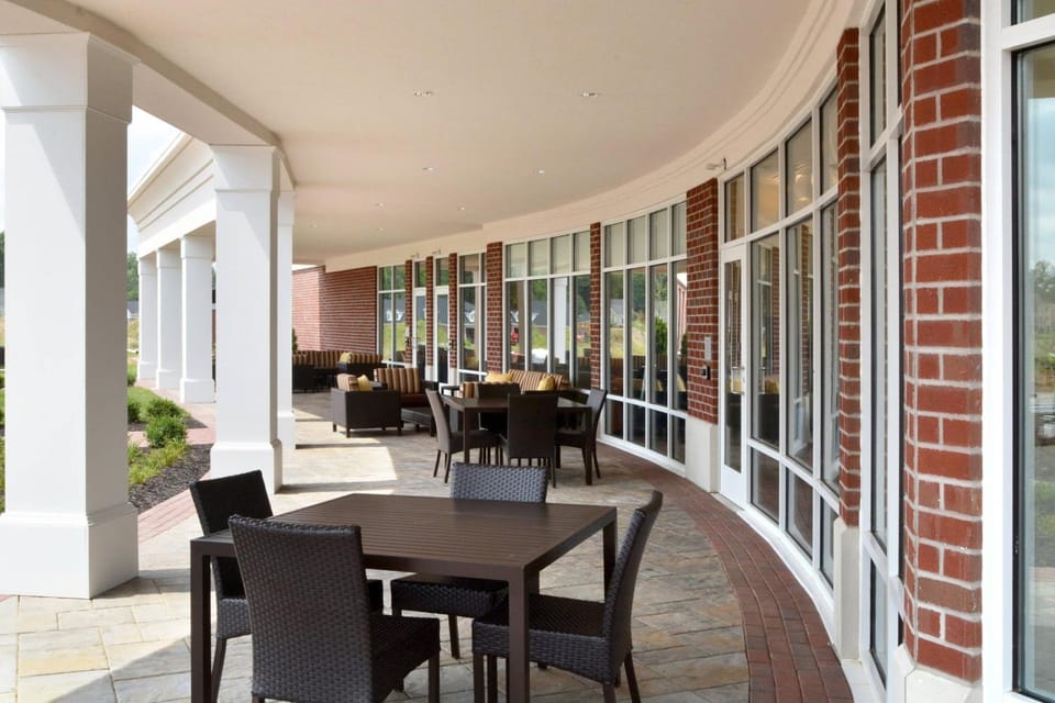 Courtyard by Marriott Youngstown Canfield Hotel in Ohio