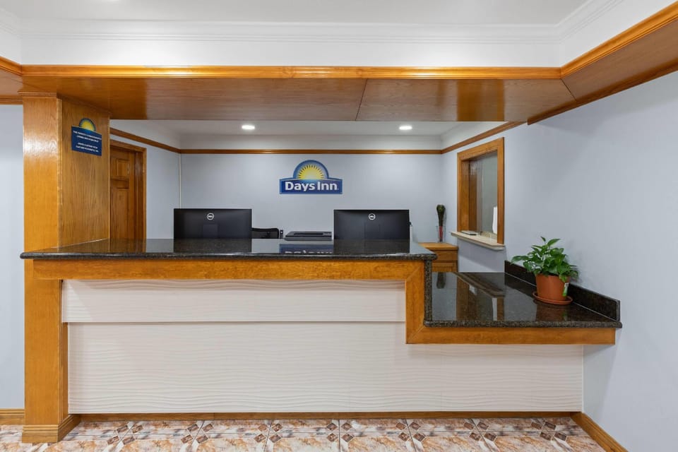 Days Inn by Wyndham Slidell Hotel in Slidell