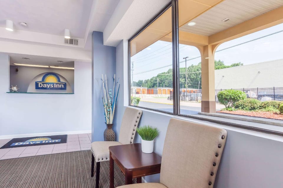 Days Inn by Wyndham Clinton Hotel in Mississippi