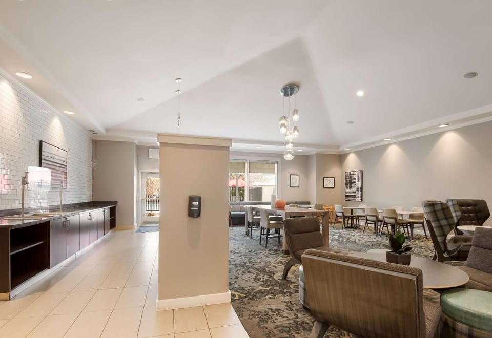 Sonesta ES Suites Reno Hotel in Reno