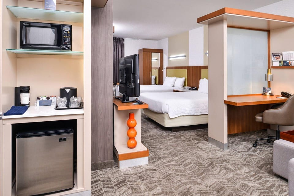 Suite room