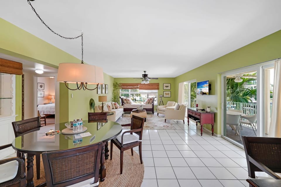 Villa Venezia Hotel in Nurmi Isles
