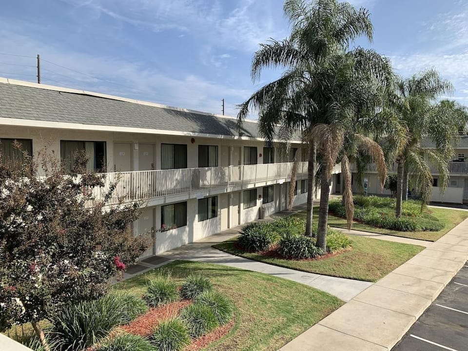 Motel 6 Hotel in Sylmar