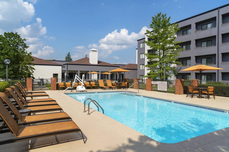 Courtyard by Marriott Louisville East Hotel in Hurstbourne