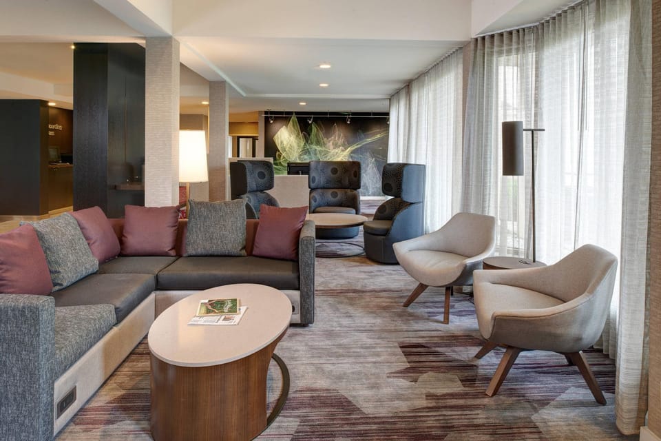 Courtyard by Marriott Louisville East Hotel in Hurstbourne
