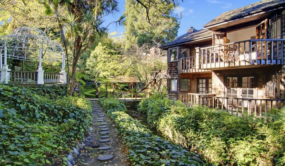 The Babbling Brook Inn Inn in Santa Cruz