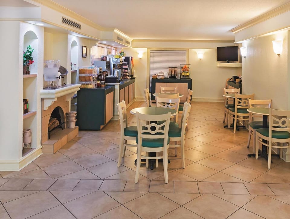Coffee shop