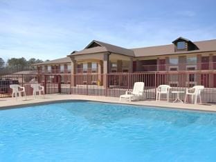 Super 8 by Wyndham Clinton Hotel in Arkansas