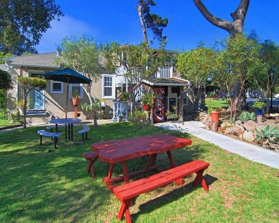Bide-A-Wee Inn and Cottages Hotel in Pacific Grove