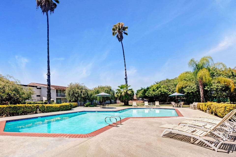 Residence Inn by Marriott Claremont Hotel in Claremont