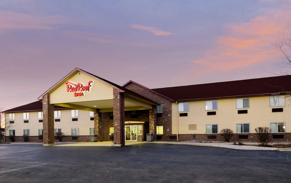 Red Roof Inn Auburn Hotel in Auburn