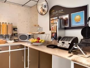 Coffee shop