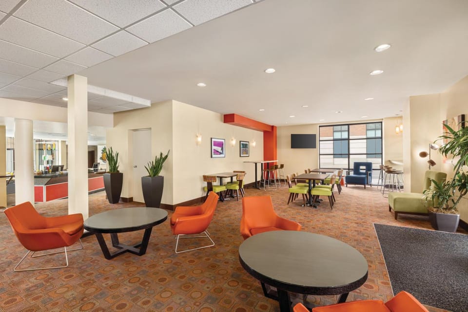 Staypineapple, University Inn, University District Seattle Hotel in University District