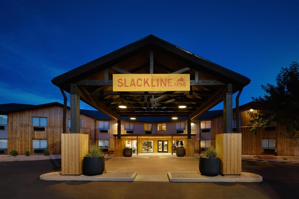 Slackline Moab, Outset Collection by Hilton Hotel in Moab