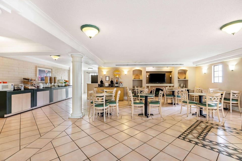 La Quinta Inn by Wyndham El Paso West Hotel in El Paso