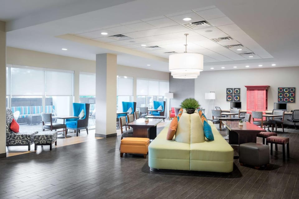 Home2 Suites by Hilton Ft. Lauderdale Airport-Cruise Port Hotel in Dania Beach