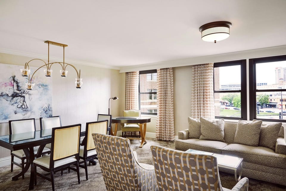 Suite room