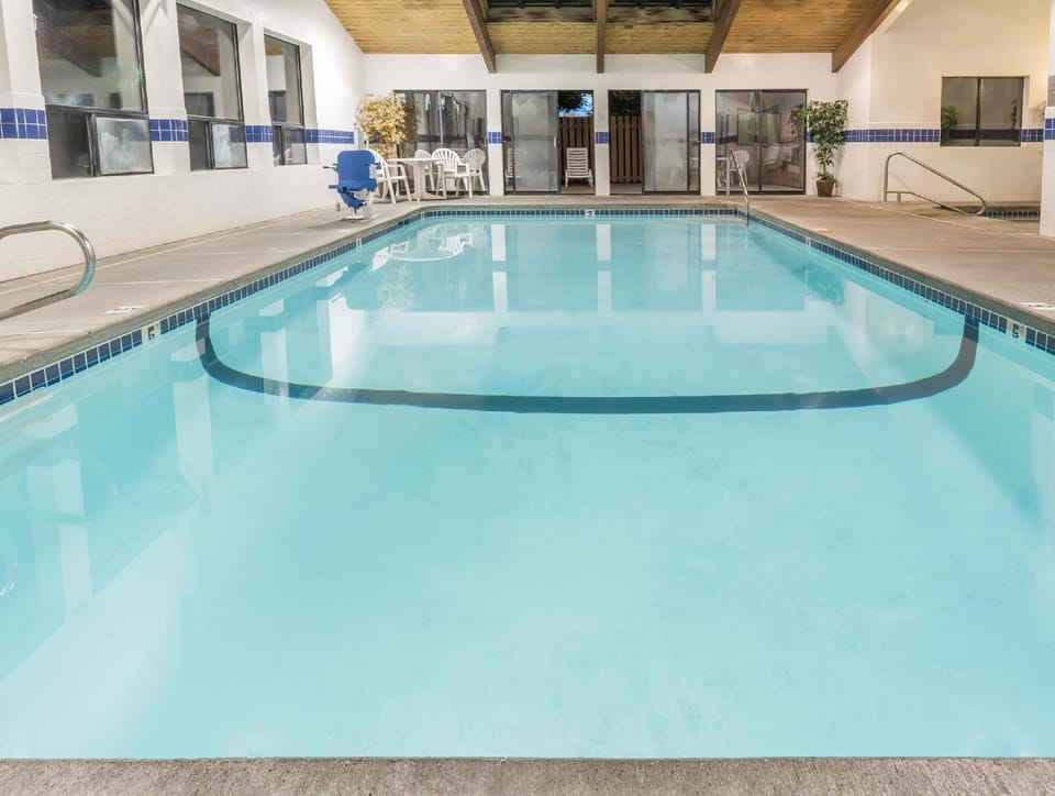 Super 8 By Wyndham Bend Hotel in Bend