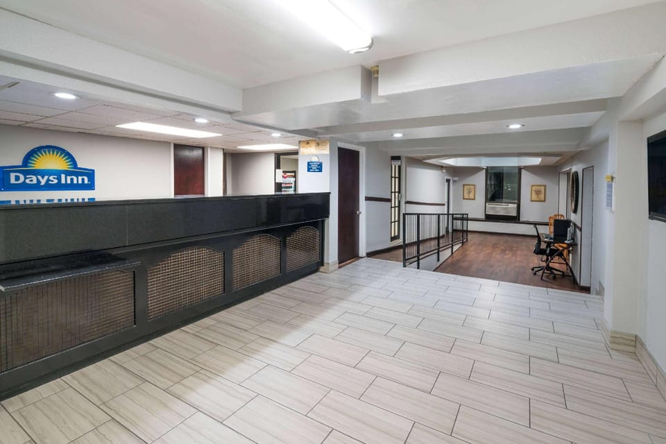 Days Inn by Wyndham Goodlettsville Hotel in Goodlettsville