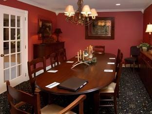 Hillwinds Inn - Blowing Rock Inn in Blowing Rock